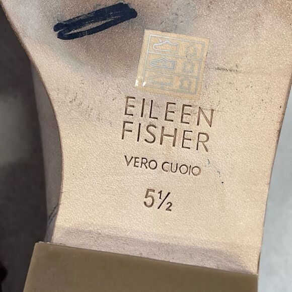 Eileen Fisher | Leather Leaf Bootie in Barley 5.5 - Picture 10 of 10